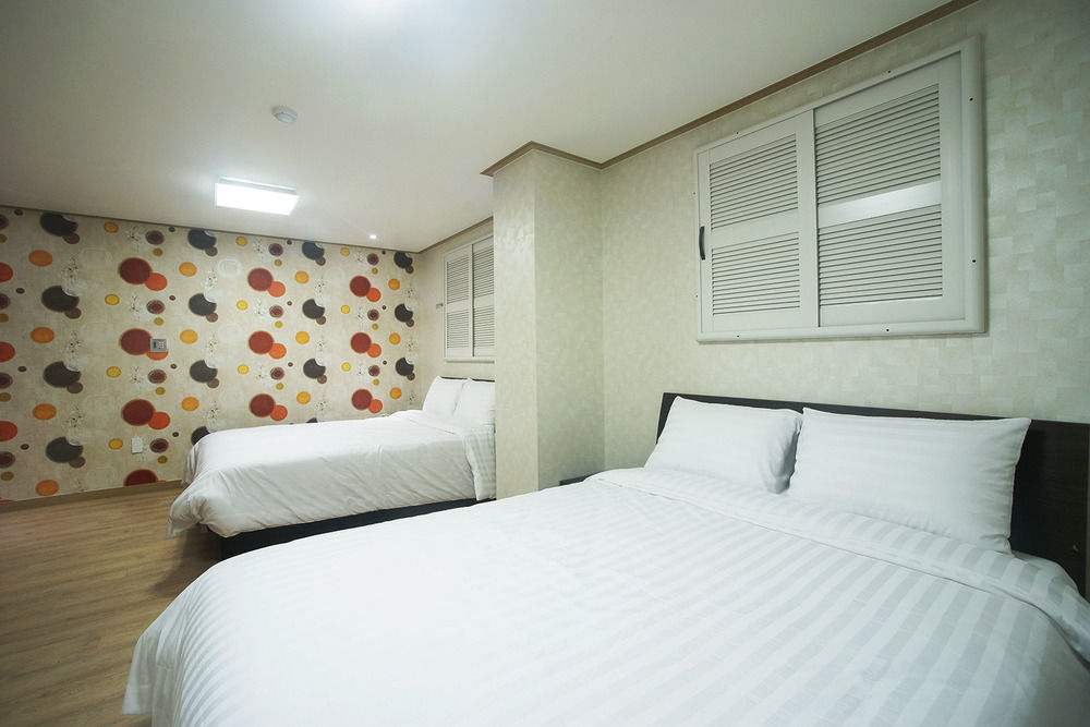 Orange Tree Hotel Csedzsu Kültér fotó