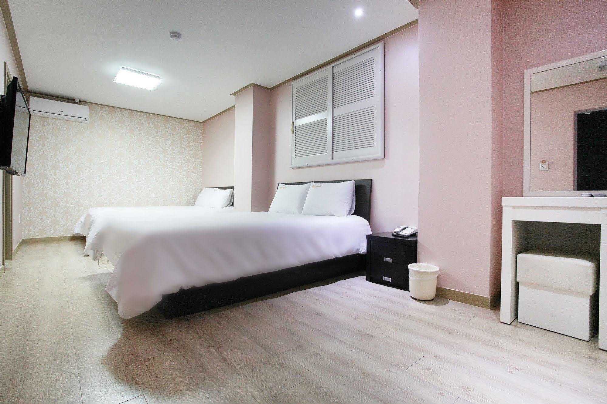 Orange Tree Hotel Csedzsu Kültér fotó