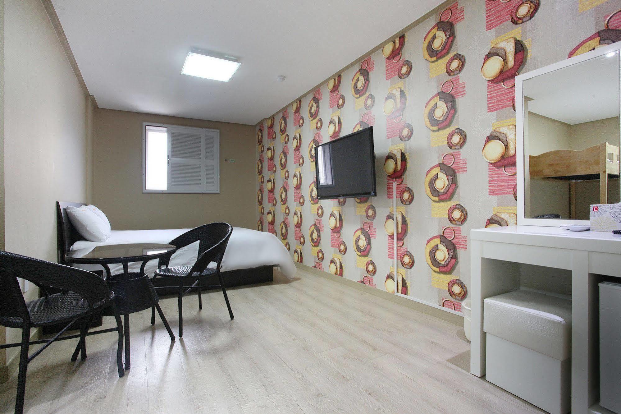 Orange Tree Hotel Csedzsu Kültér fotó
