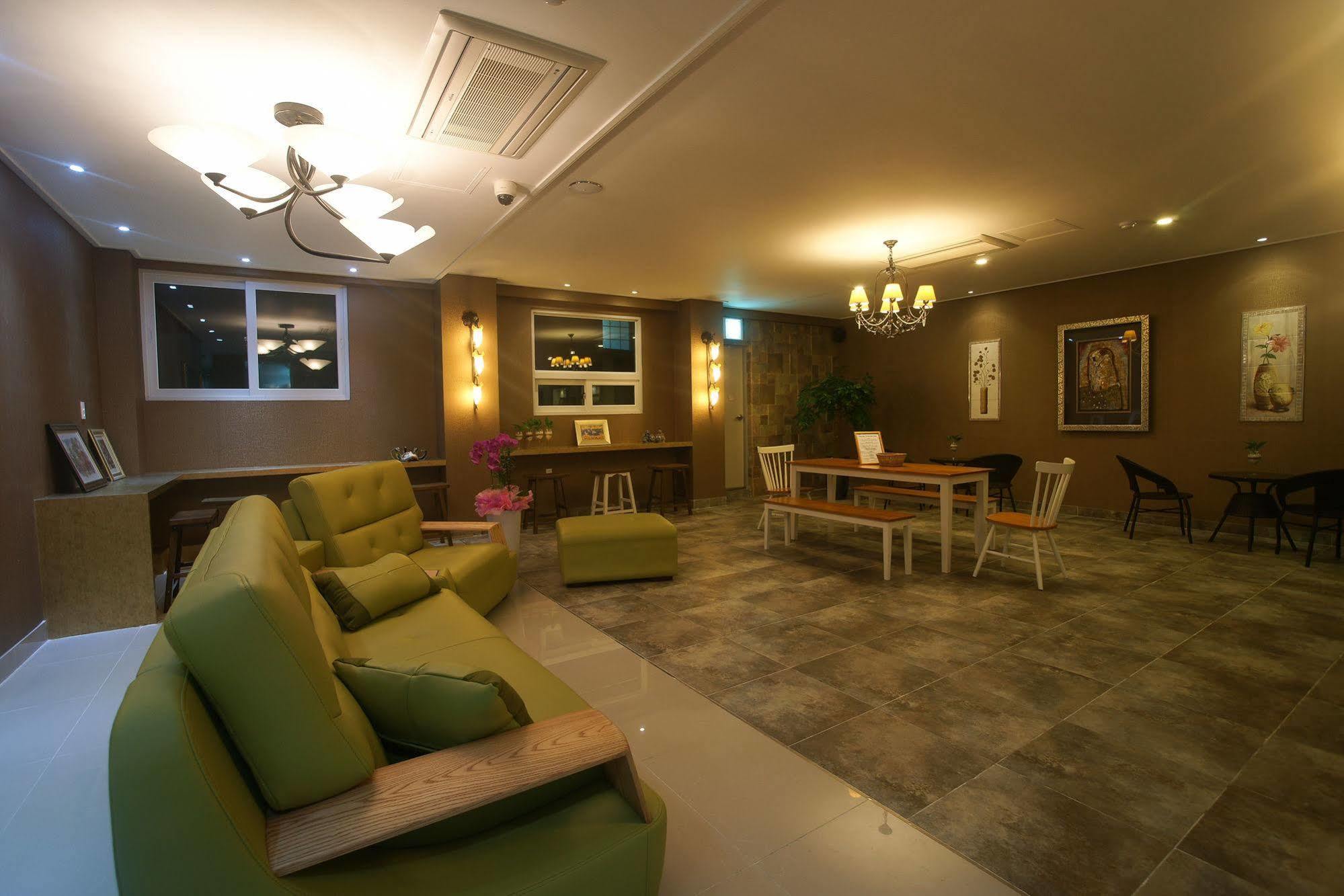 Orange Tree Hotel Csedzsu Kültér fotó